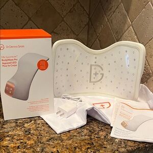 Dr. Dennis Gross LED BodyWare Pro